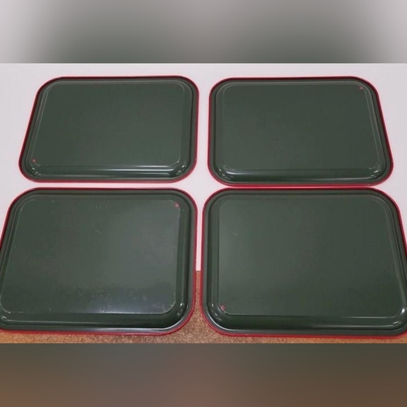 🍓Vintage Metal Strawberry Tray Set 😍 - Picture 4 of 7